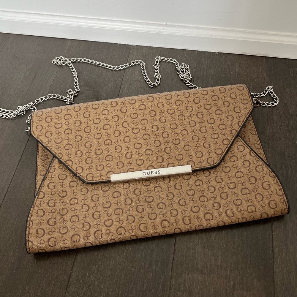Guess Tan Logo Clutch with Silver Chain Crossbody
Evening Clutch, Envelope